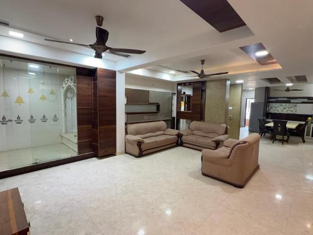 4.5 BHK Apartment in Kudasan for rent Gandhinagar. The reference number is 21175401