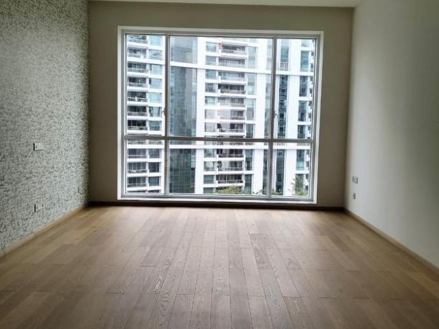 4.5 BHK Apartment in Magarpatta City for rent Pune. The reference number is 20994422