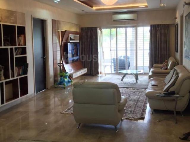 4.5 BHK Apartment in Mohammed Wadi for rent Pune. The reference number is 20917321