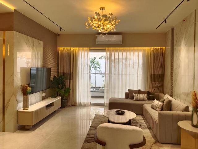 4.5 BHK Apartment in Mohammed Wadi for resale Pune. The reference number is 21053146