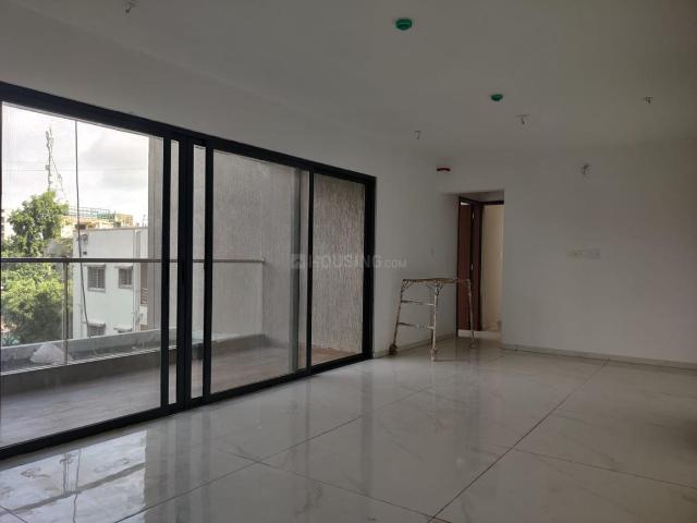 4.5 BHK Apartment in Mundhwa for rent Pune. The reference number is 21198553