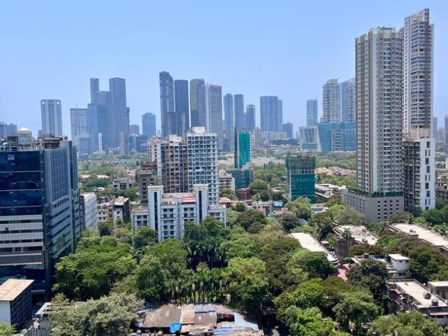 4.5 BHK Apartment in Parel for resale Mumbai. The reference number is 20218483