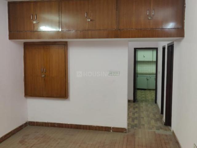 4.5 BHK Apartment in Sarita Vihar for resale New Delhi. The reference number is 20244753