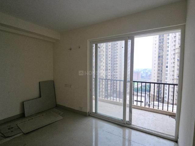 4.5 BHK Apartment in Sector 107 for rent Noida. The reference number is 20653262