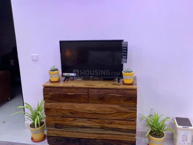 4.5 BHK Apartment in Sector 168 for rent Noida. The reference number is 20373189