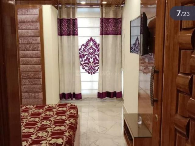 4.5 BHK Apartment in Sector 5 Dwarka for rent New Delhi. The reference number is 19938508