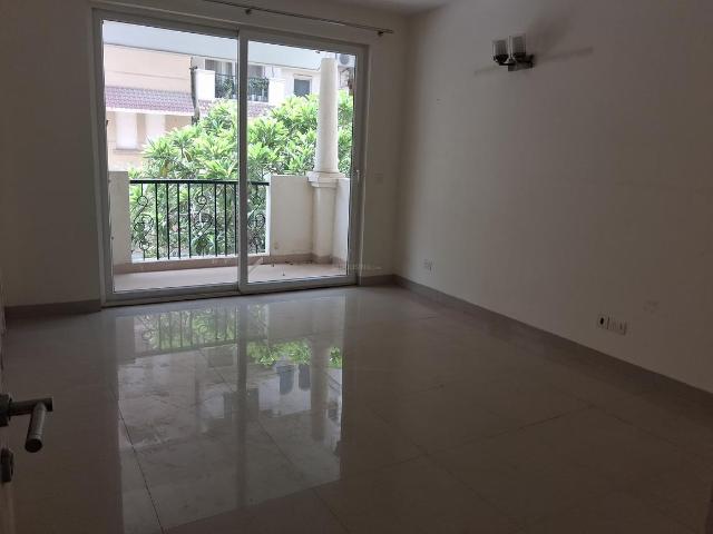 4.5 BHK Apartment in Sector 65 for rent Gurgaon. The reference number is 20128966
