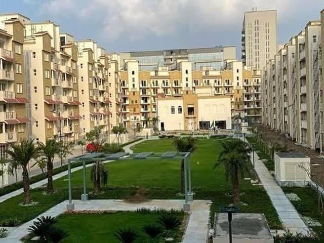 4.5 BHK Apartment in Sector 65 for resale Gurgaon. The reference number is 19969139
