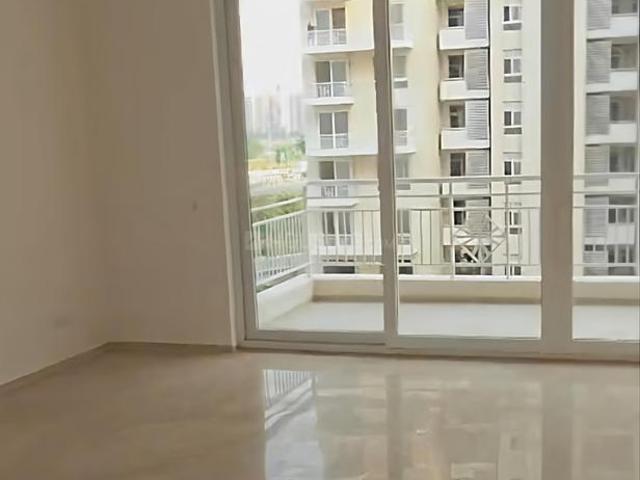 4.5 BHK Apartment in Sector 99 for rent Gurgaon. The reference number is 21126910