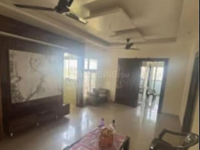 4.5 BHK Apartment in Siddharth Vihar for rent Ghaziabad. The reference number is 20693070