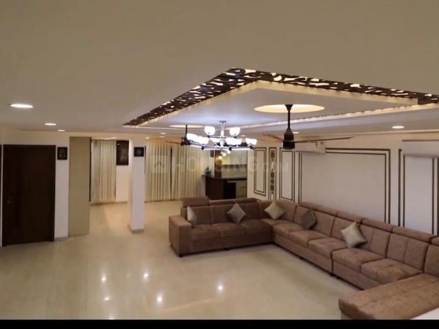 4.5 BHK Apartment in Somajiguda for resale Hyderabad. The reference number is 20306035