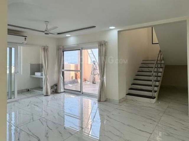4.5 BHK Duplex in Alwarpet for rent Chennai. The reference number is 21210273