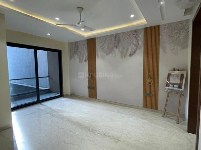 4.5 BHK Independent Builder Floor in DLF Phase 4 for resale Gurgaon. The reference number is 19691120