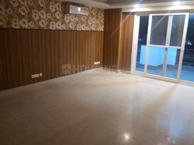 4.5 BHK Independent Builder Floor in South Extension I for rent New Delhi. The reference number is 20896051