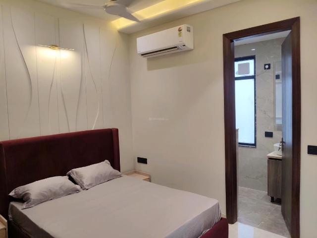 4.5 BHK Independent Builder Floor in Sector 45 for resale Gurgaon. The reference number is 20554020