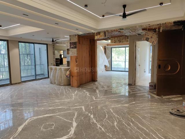4.5 BHK Independent Builder Floor in Sector 48 for resale Gurgaon. The reference number is 20603252
