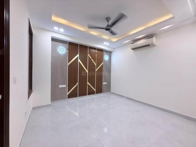4.5 BHK Independent Builder Floor in Sector 52 for resale Gurgaon. The reference number is 21271415