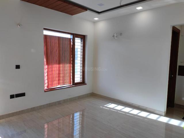 4.5 BHK Independent Builder Floor in Sector 9 for resale Faridabad. The reference number is 18804145