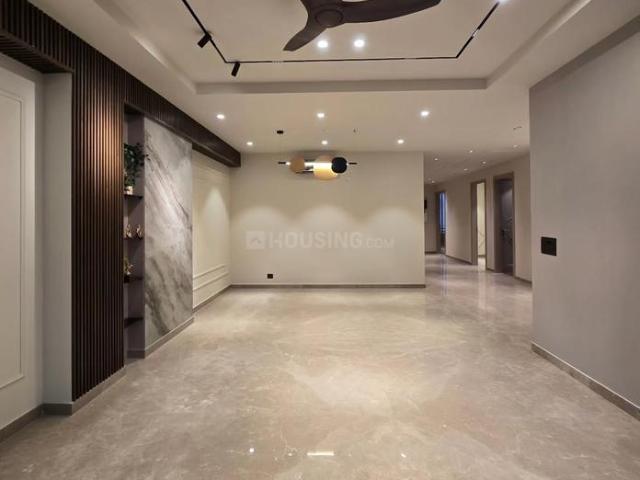 4.5 BHK Independent Builder Floor in Sushant Lok Phase 1 for resale Gurgaon. The reference number is 18382225