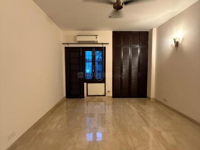 4.5 BHK Independent Builder Floor in Panchsheel Park for resale New Delhi. The reference number is 20947707