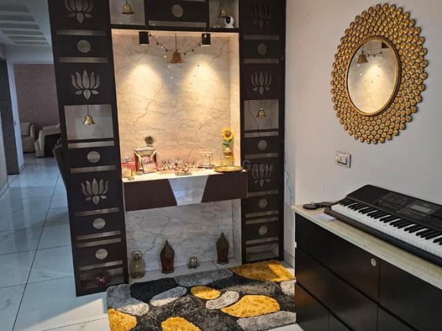 4.5 BHK Independent Builder Floor in Race Course for resale Dehradun. The reference number is 19945927
