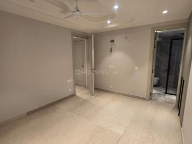 4.5 BHK Independent Builder Floor in Rajouri Garden for resale New Delhi. The reference number is 20543353