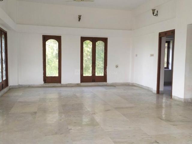 4.5 BHK Independent House in Neelankarai for resale Chennai. The reference number is 21022530