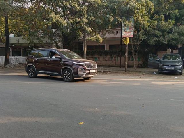 4.5 BHK Independent House in Aliganj for resale Lucknow. The reference number is 20362597