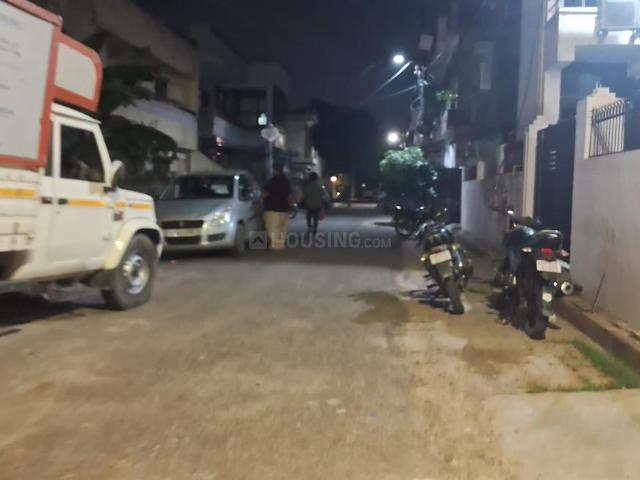 4.5 BHK Independent House in Aliganj for resale Lucknow. The reference number is 21312590