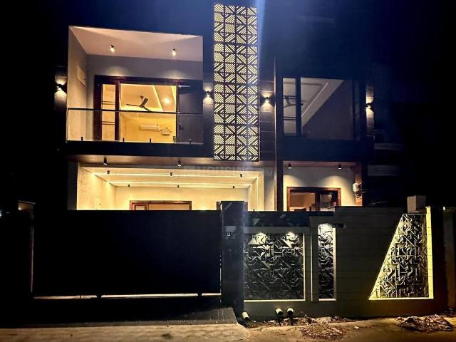 4.5 BHK Independent House in Channi Himmat for rent Jammu. The reference number is 20220440