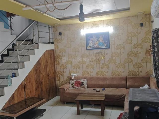 4.5 BHK Independent House in GIDC Naroda for resale Ahmedabad. The reference number is 21242188