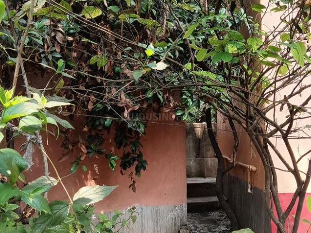 4.5 BHK Independent House in Howrah Railway Station for resale Howrah. The reference number is 21025605