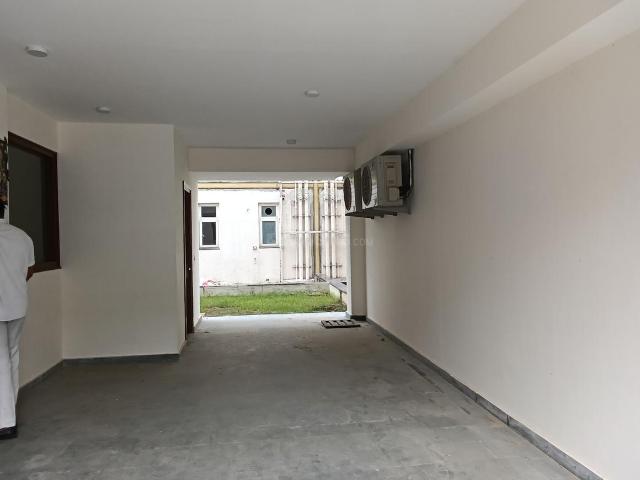 4.5 BHK Independent House in Jaypee Greens for rent Greater Noida. The reference number is 19983163