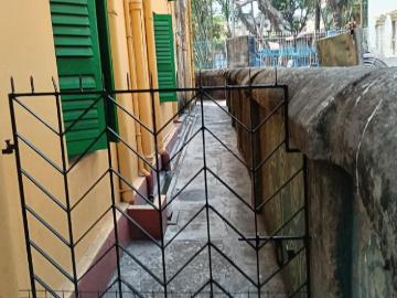 4.5 BHK Independent House in Kalighat for resale Kolkata. The reference number is 20060581