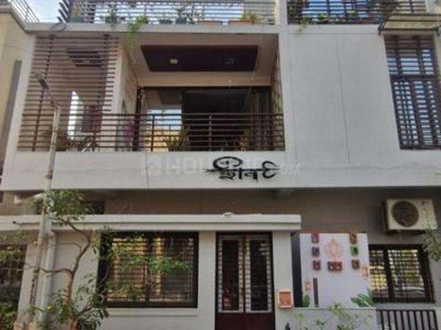4.5 BHK Independent House in Ranip for resale Ahmedabad. The reference number is 19608120