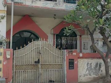 4.5 BHK Independent House in Sector 30 for resale Faridabad. The reference number is 20140610