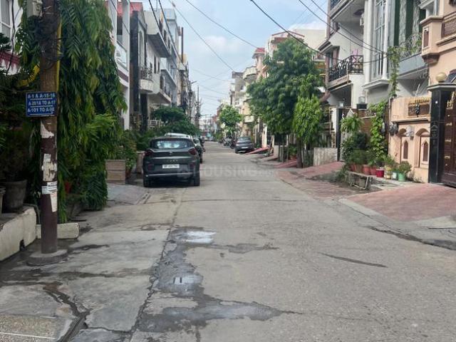 4.5 BHK Independent House in Shastri Nagar for resale Ghaziabad. The reference number is 20881426