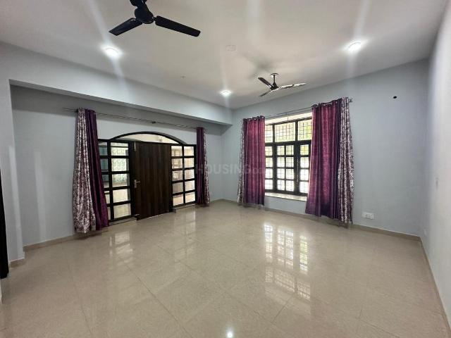 4.5 BHK Independent House in Sigma 1 for rent Greater Noida. The reference number is 19754974