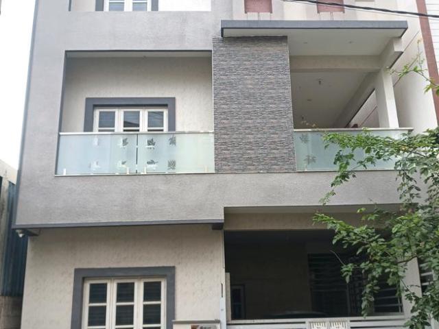 4.5 BHK Independent House in Varanasi for rent Bengaluru. The reference number is 20563952