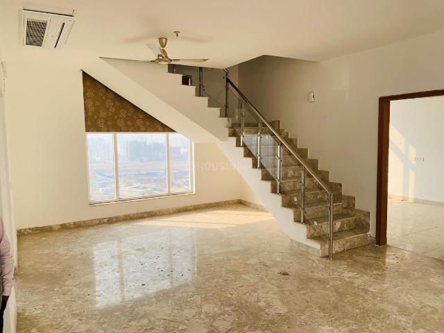 4.5 BHK Penthouse in Sector 85 for rent Gurgaon. The reference number is 21192113