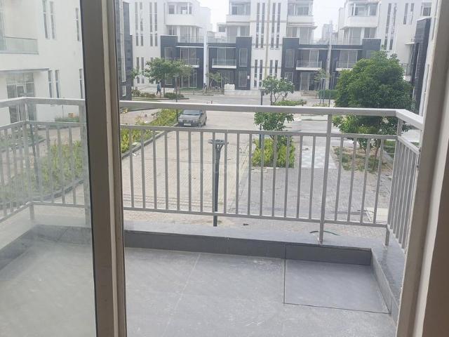 4.5 BHK Villa in Jaypee Greens for resale Greater Noida. The reference number is 20712106