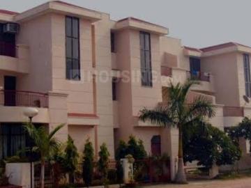 4.5 BHK Villa in Phi IV for rent Greater Noida. The reference number is 17829274