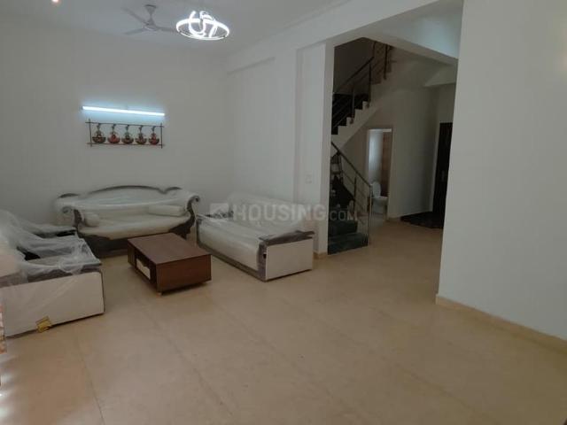 4.5 BHK Villa in Surajpur for rent Greater Noida. The reference number is 20950746