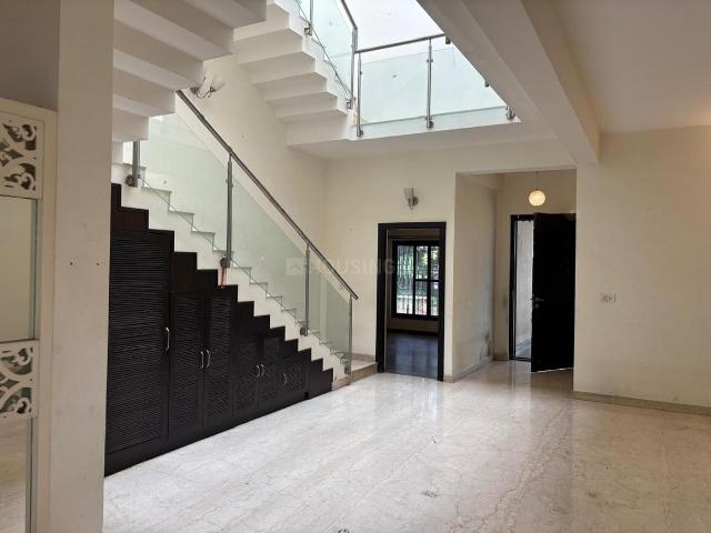 4.5 BHK Villa in Sarjapur for rent Bengaluru. The reference number is 18141557