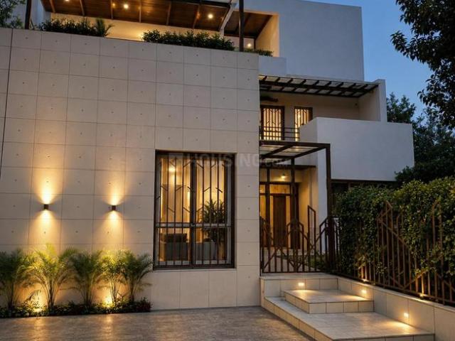 4.5 BHK Villa in Sector 82 for resale Gurgaon. The reference number is 20915410