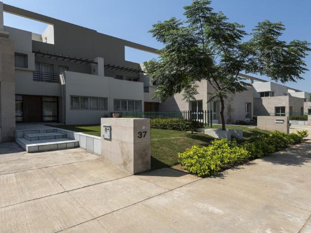4.5 BHK Villa in Sector 82 for resale Gurgaon. The reference number is 20241399