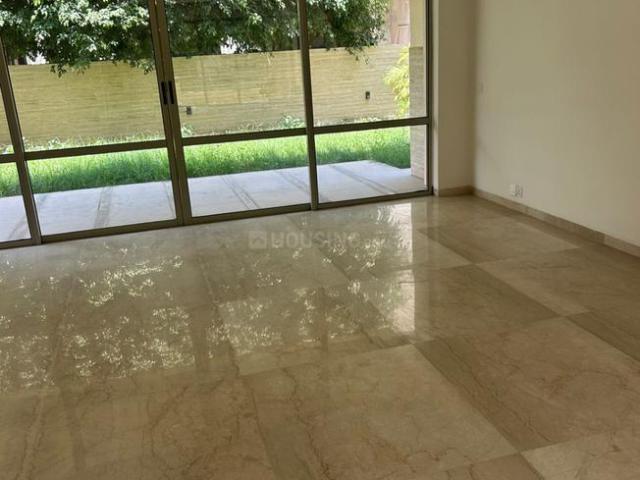 4.5 BHK Villa in Sector 33 for rent Gurgaon. The reference number is 20015138