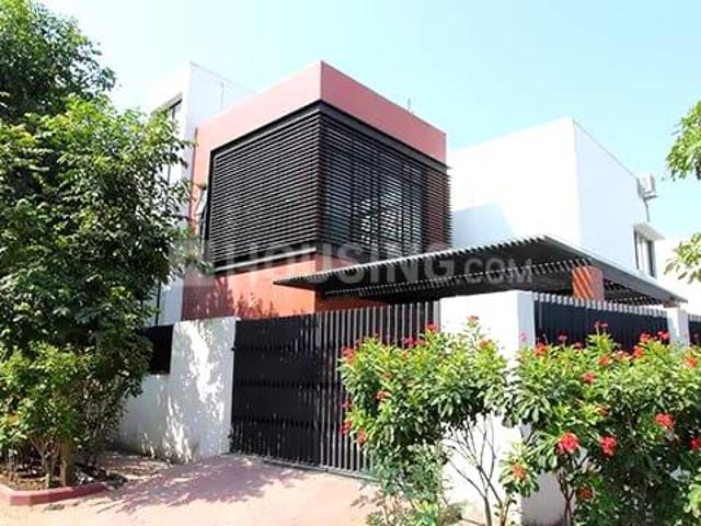4.5 BHK Villa in Silver Spring for resale Indore. The reference number is 20456353
