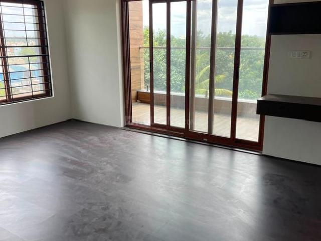 4.5 BHK Villa in Tippenahalli for rent Bengaluru. The reference number is 21215618