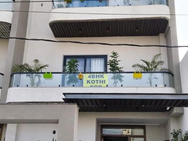 4.5 BHK Villa in Vaishali Nagar for resale Jaipur. The reference number is 21030019